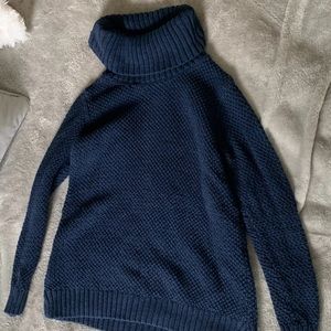 Turtle neck sweater